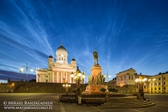 Noctilucent clouds at Senate Square, Helsinki, Finland (HK136) Noctilucent clouds at Senate Square, Helsinki, Finland (HK136)