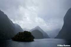 Doubtful Sound, New Zealand (U135) Doubtful Sound, New Zealand (U135)